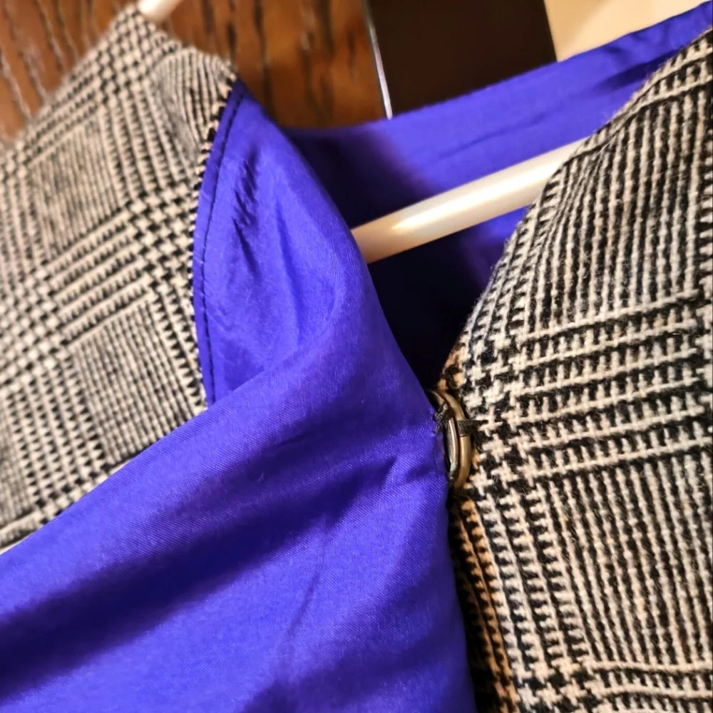 Handmade Herringbone Criss-Cross Cape - Picture 7 of 7